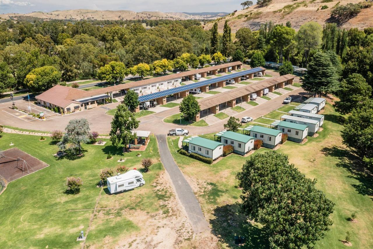 Gundagai Cabins & Tourist Park Exteriör bild