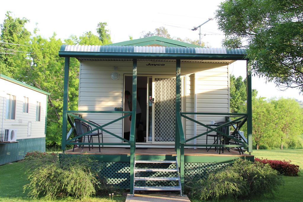 Gundagai Cabins & Tourist Park Exteriör bild