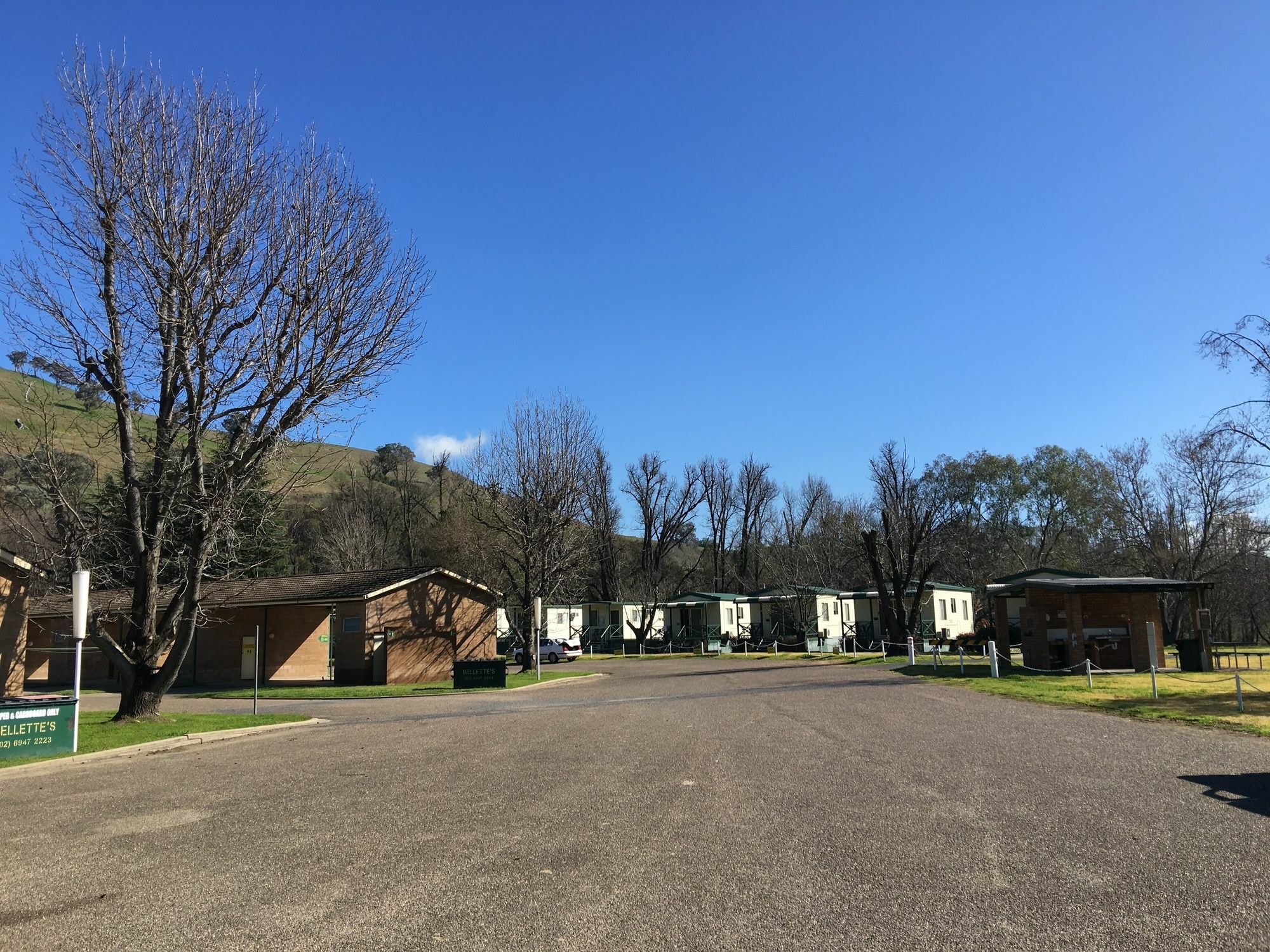 Gundagai Cabins & Tourist Park Exteriör bild